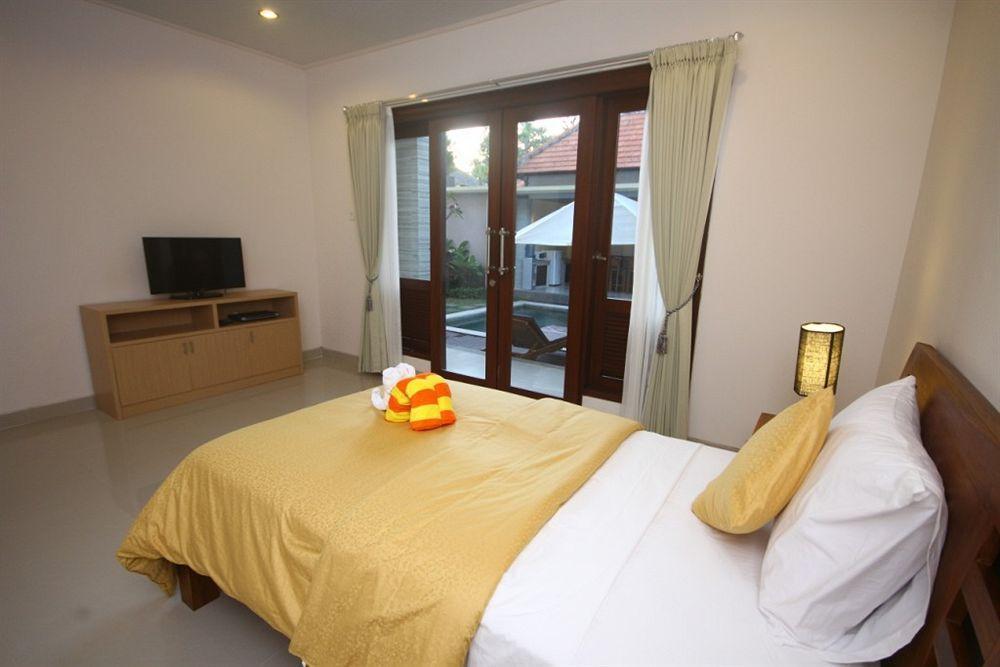 Kubal Villa Seminyak Buitenkant foto
