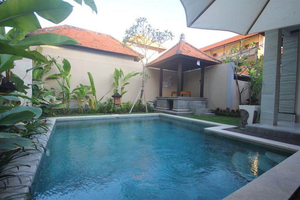 Kubal Villa Seminyak Buitenkant foto