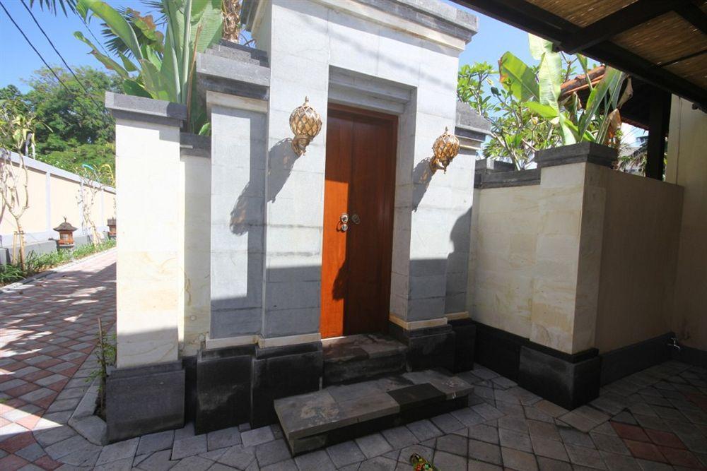 Kubal Villa Seminyak Buitenkant foto