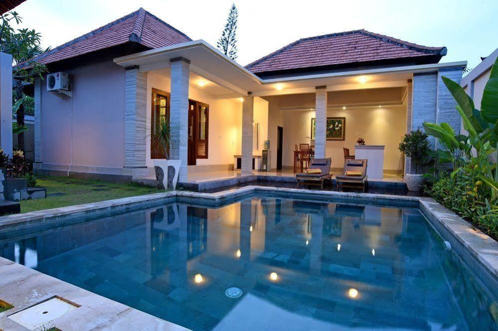 Kubal Villa Seminyak Buitenkant foto
