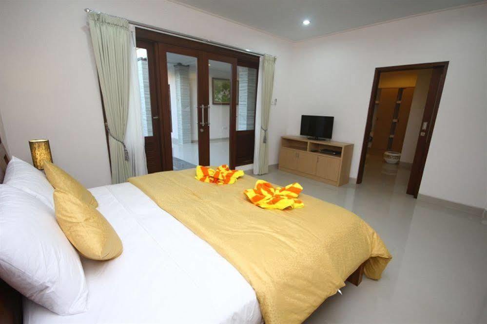 Kubal Villa Seminyak Buitenkant foto